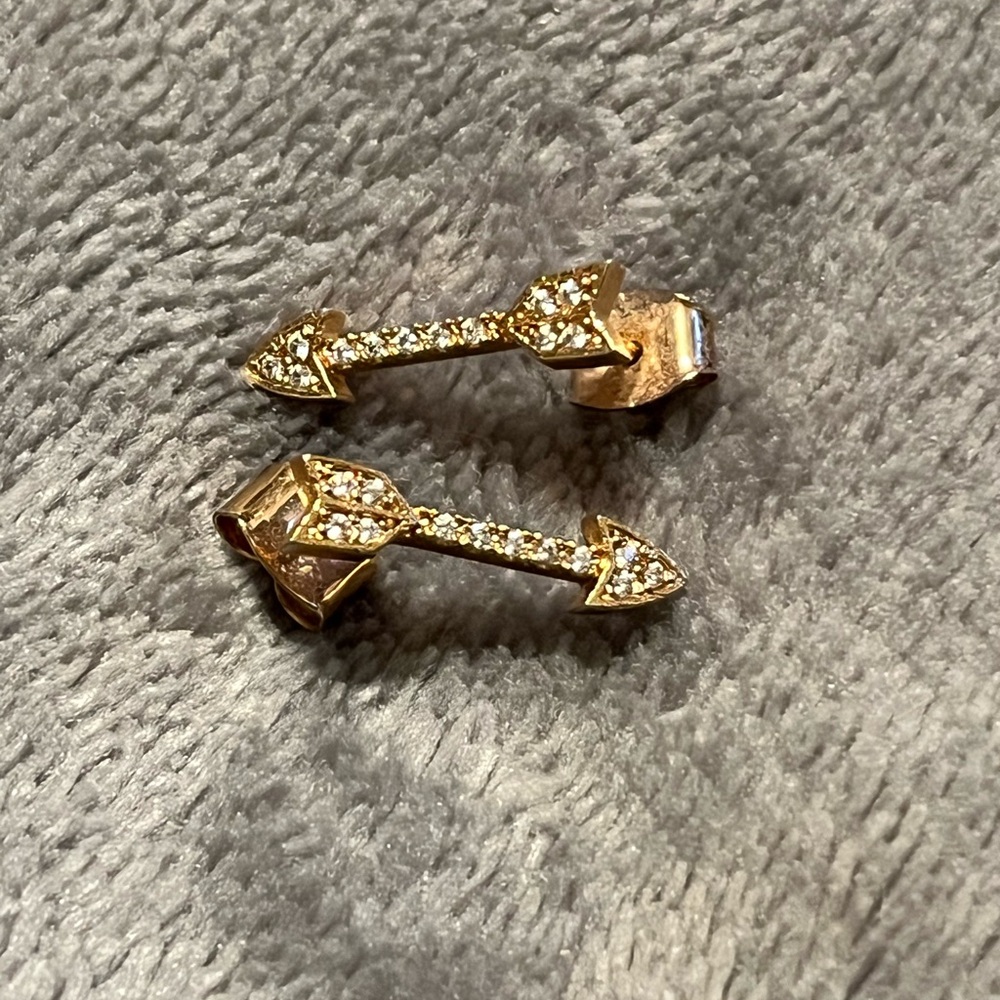 Modern Rose Gold Arrow Earrings